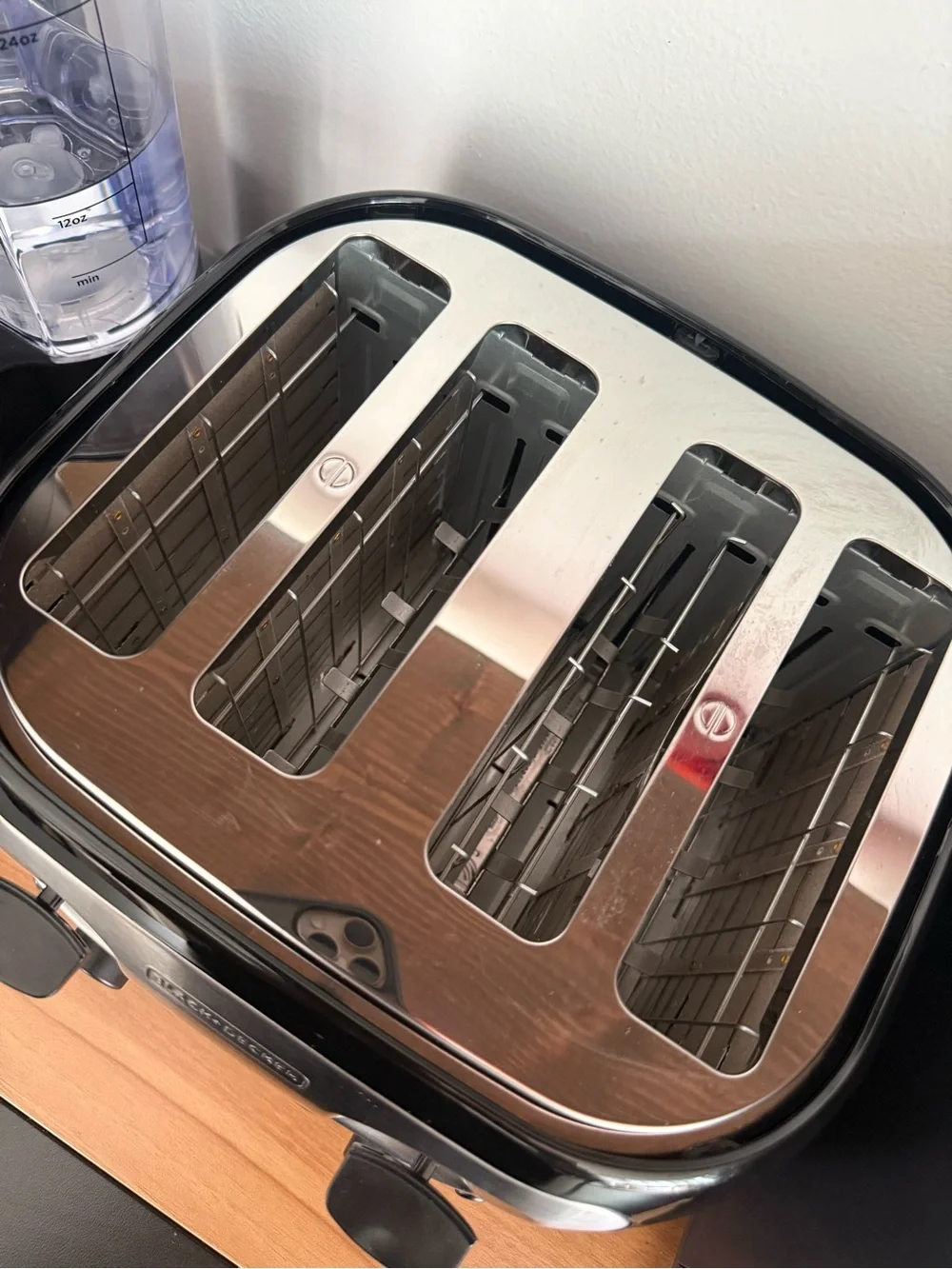 Black & Decker Stainless Steel 4-Slot Toaster with Black Accents